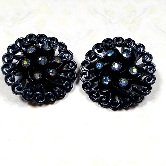 Vintage Mid Century Featherweights AB Crystal Floral Clip On Earrings - Picture 12 of 15